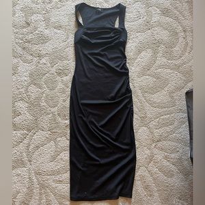 black slim dress